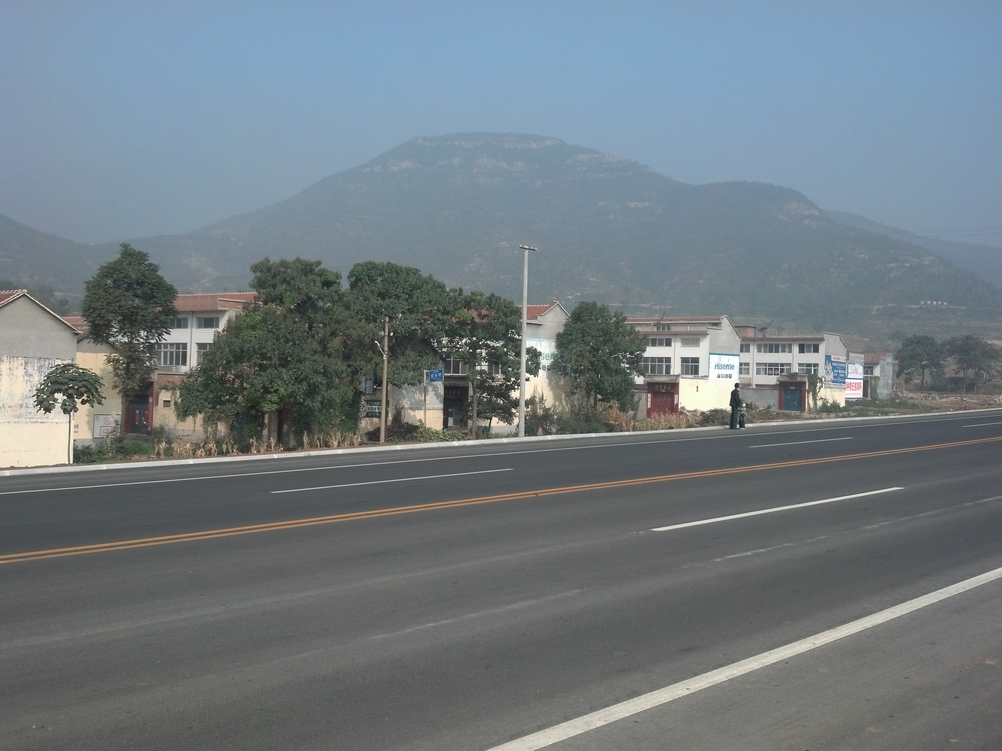 坟头村 坟头村