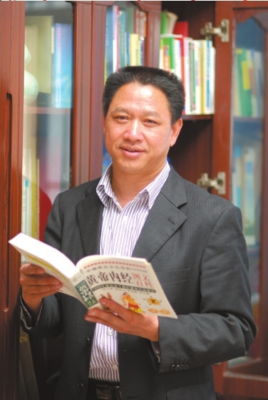 李明焱 李明焱