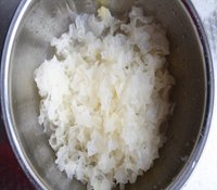 桂花红枣银耳雪梨汤