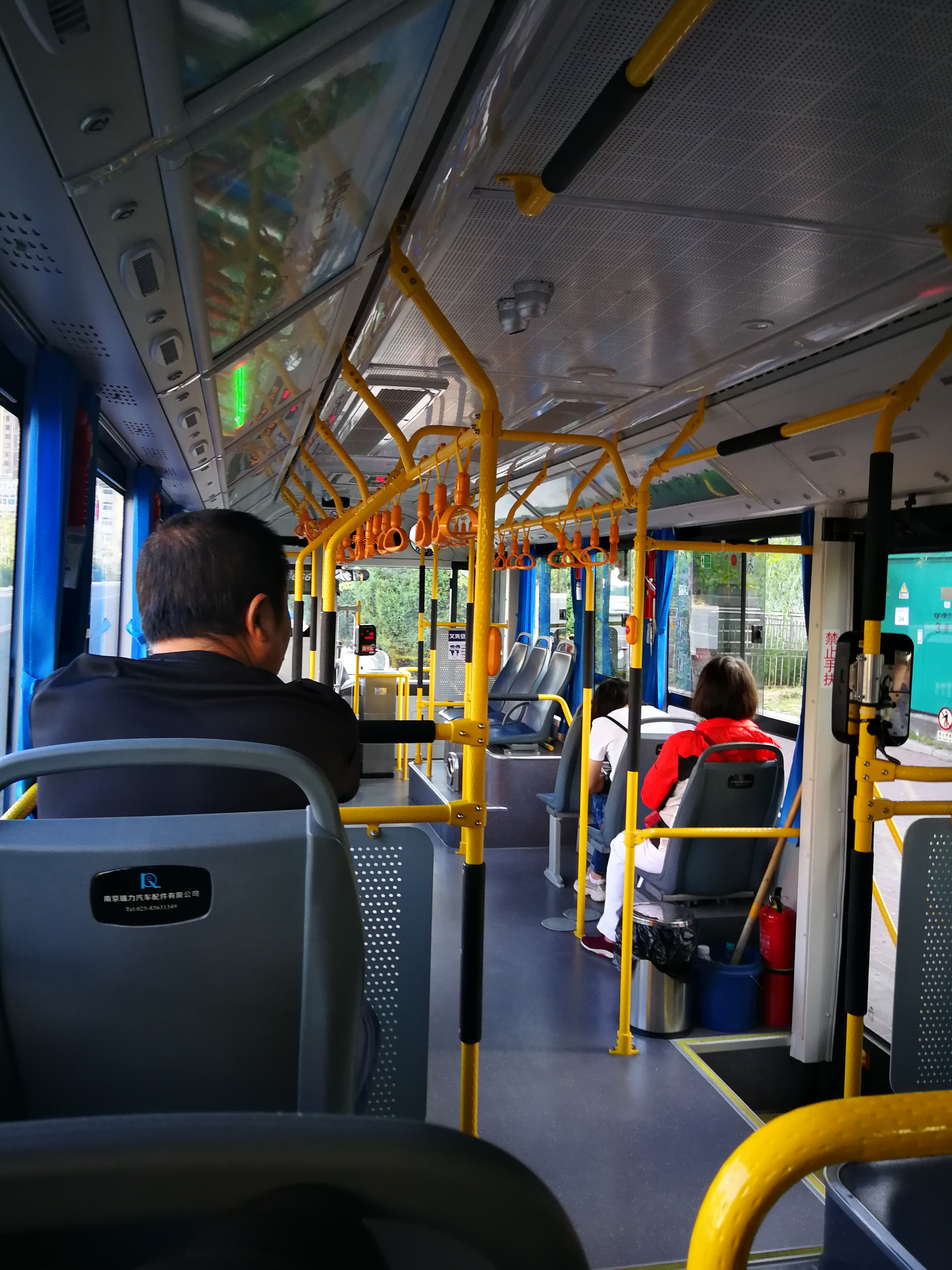 28路车内(e10车型) 28路车内(e10车型)