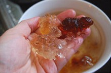 牛奶蛋白炖桃胶
