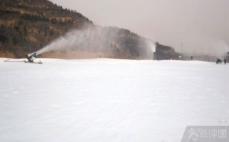 郑州桃花峪生态滑雪场 郑州桃花峪生态滑雪场