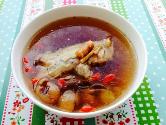 桂圆枸杞鸡汤 桂圆枸杞鸡汤