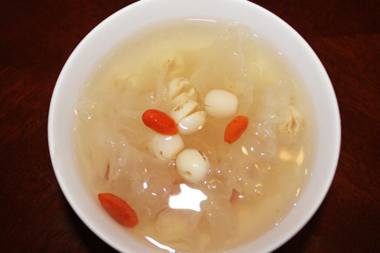 枸杞银耳汤 枸杞银耳汤