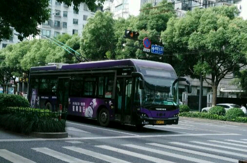 无轨电车 无轨电车