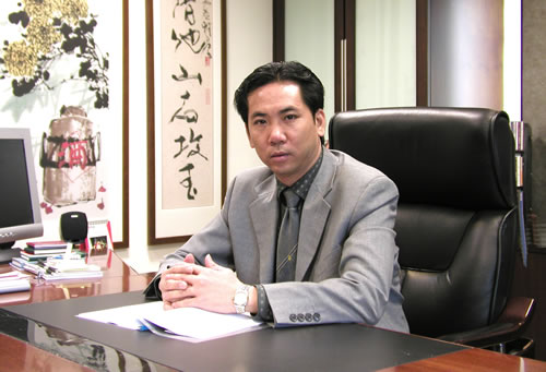 白云学院创始人、董事长谢可滔 白云学院创始人、董事长谢可滔