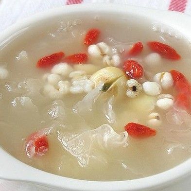 银耳枸杞羹 银耳枸杞羹