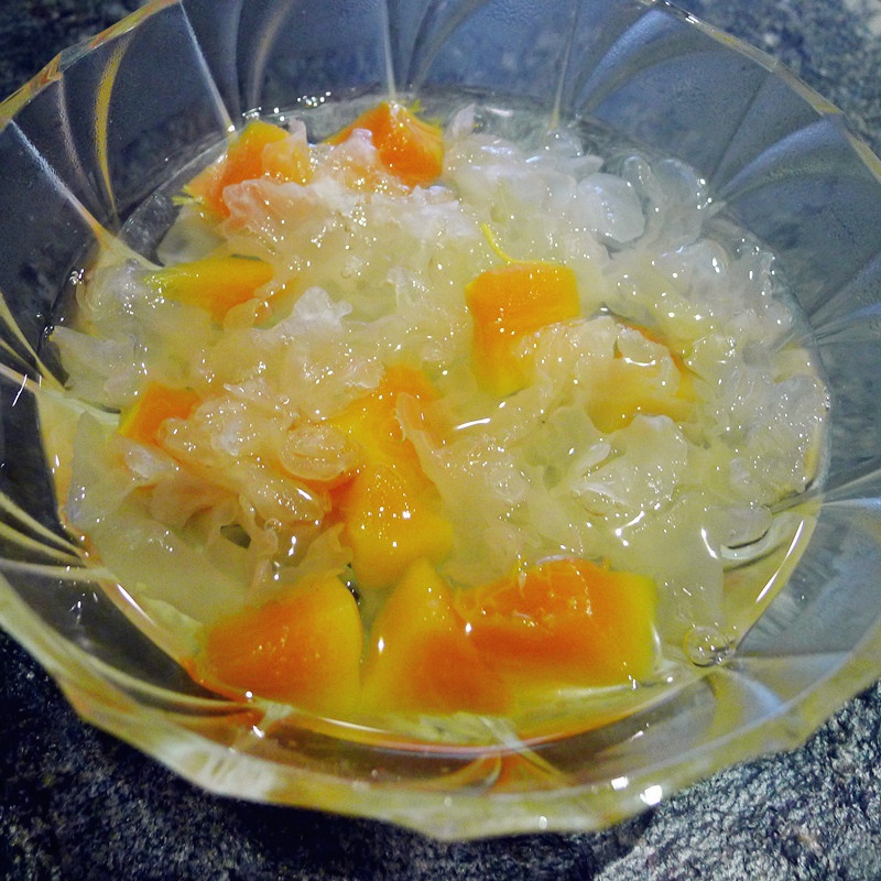 雪梨枸杞炖银耳
