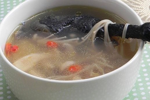 归芪补血乌鸡腿汤 归芪补血乌鸡腿汤
