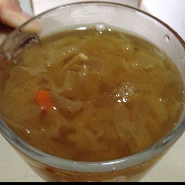 银耳莲子枸杞羹