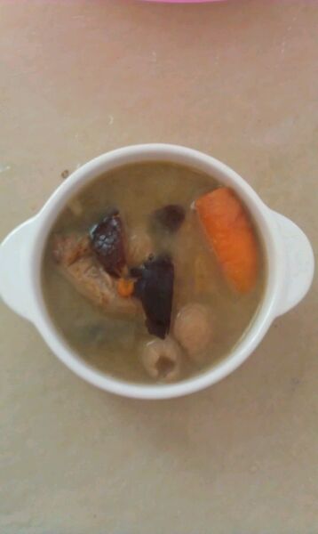 红枣桂圆鸡骨汤