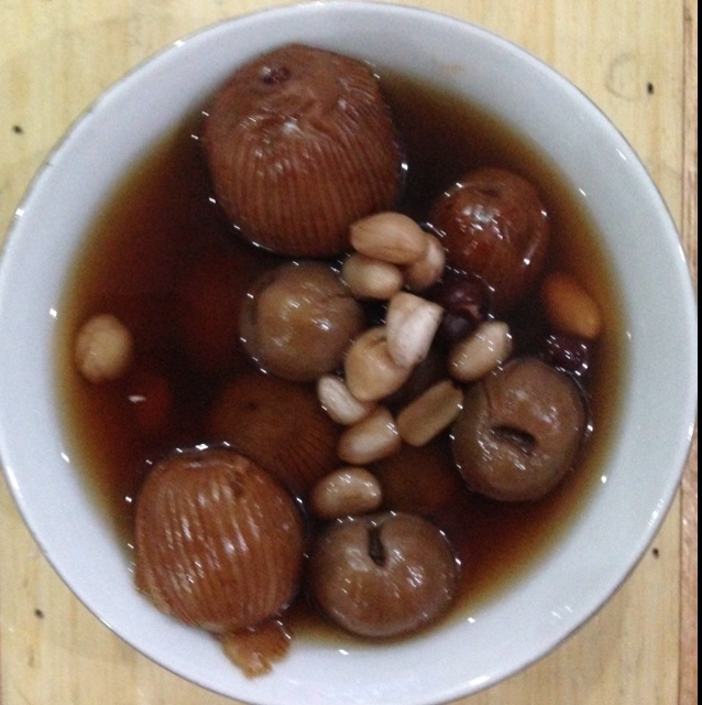 桂圆红豆蜜枣花生粥