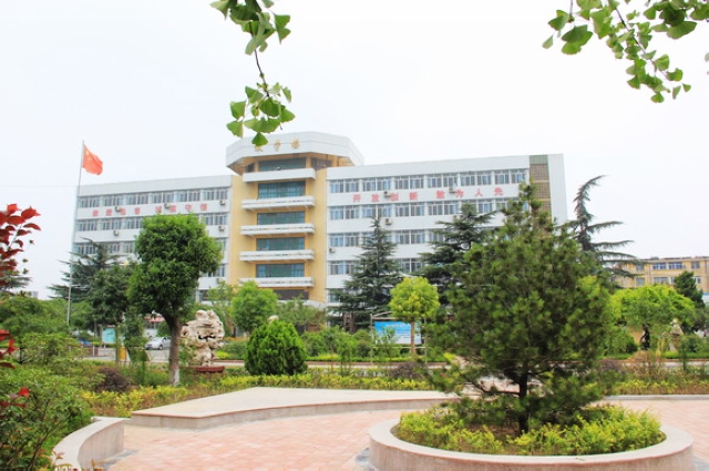 滕州市北辛中学 滕州市北辛中学