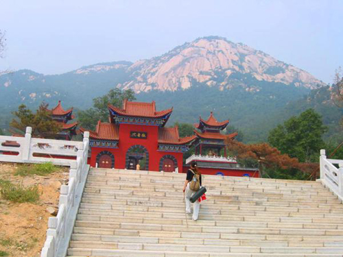 新泰莲花山国家森林公园 新泰莲花山国家森林公园