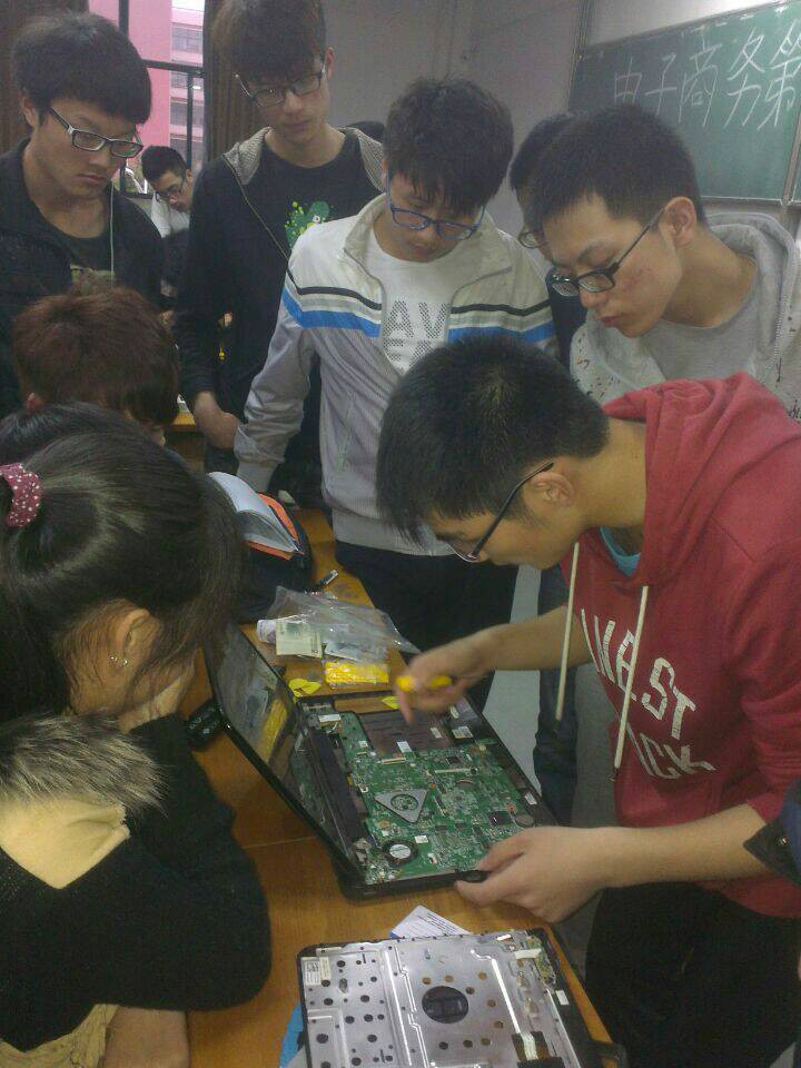 武汉纺织大学电子商务协会 武汉纺织大学电子商务协会