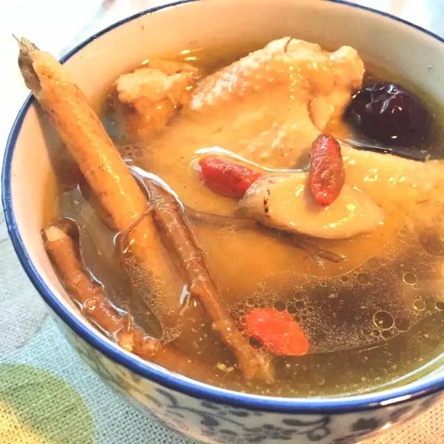 当归土鸡汤 当归土鸡汤