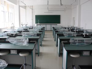 学生实验室 学生实验室