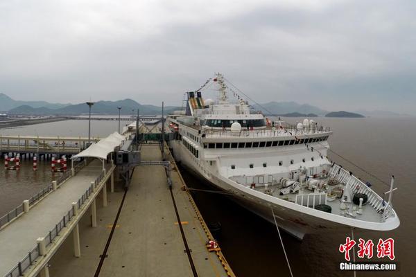 中新社发 姚峰 摄 中新社发 姚峰 摄