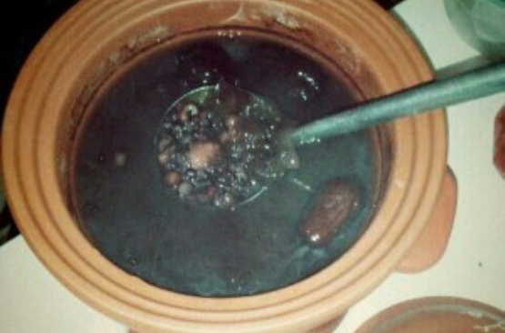 红枣银耳莲子黑米红豆薏仁粥 红枣银耳莲子黑米红豆薏仁粥