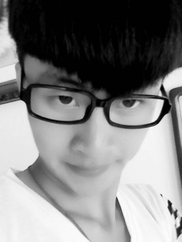 董皓文 董皓文