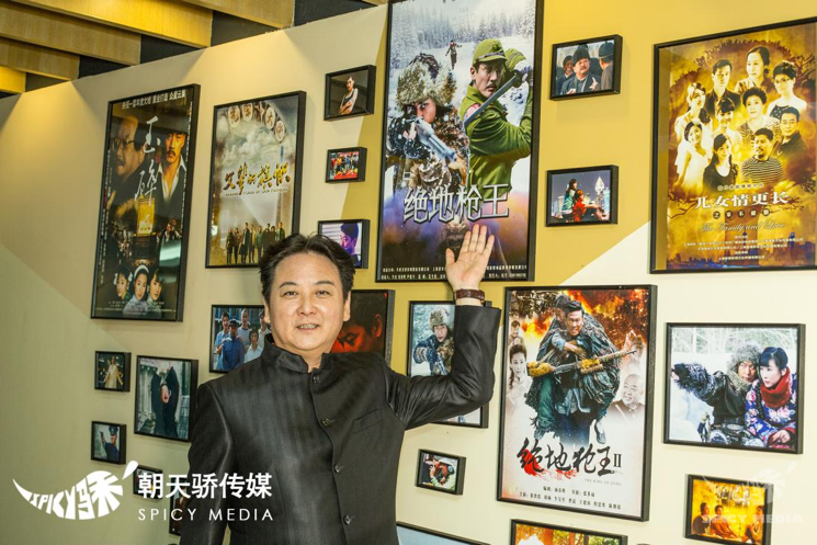 张多福 公司投资人 着名影视剧导演 张多福 公司投资人 着名影视剧导演