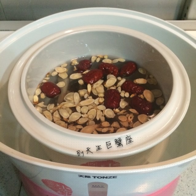 北芪淮山桂圆炖鸡