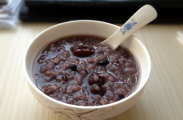 红枣黑豆粥 红枣黑豆粥