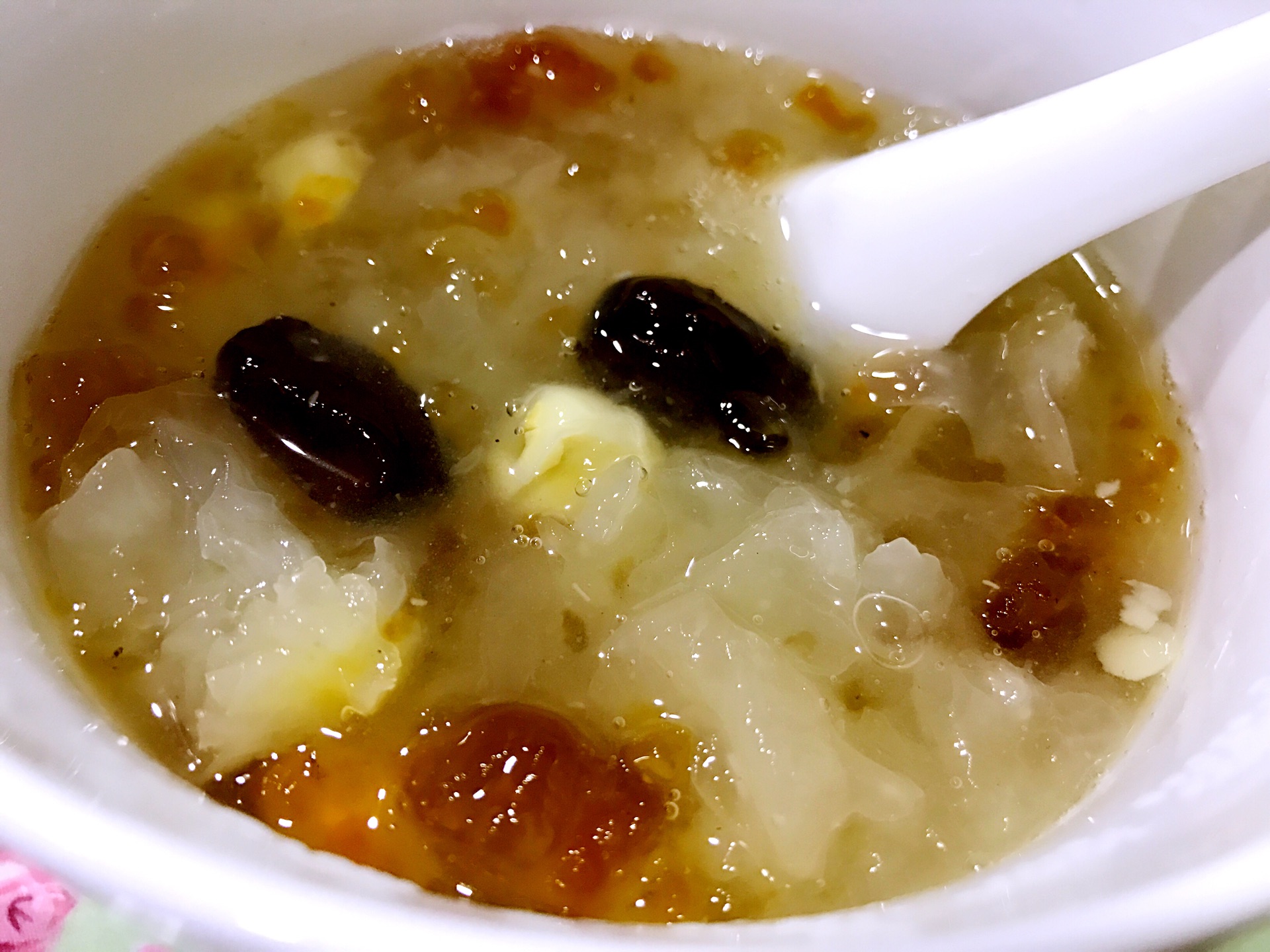 皂角米桃胶冰粥 皂角米桃胶冰粥