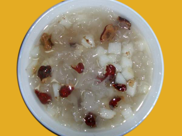 银耳莲子粥 银耳莲子粥