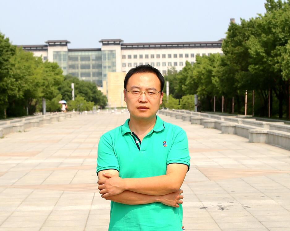 王刚(吉林大学计算机科学与技术学院教师) 王刚(吉林大学计算机科学与技术学院教师)