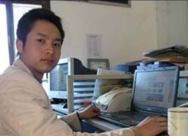 团委书记:李华平 团委书记:李华平