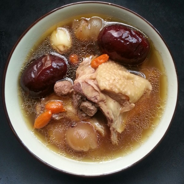 枸杞桂圆鸡汤 枸杞桂圆鸡汤
