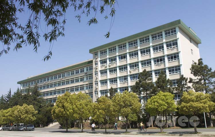 中南民族大学化学与材料科学学院 中南民族大学化学与材料科学学院