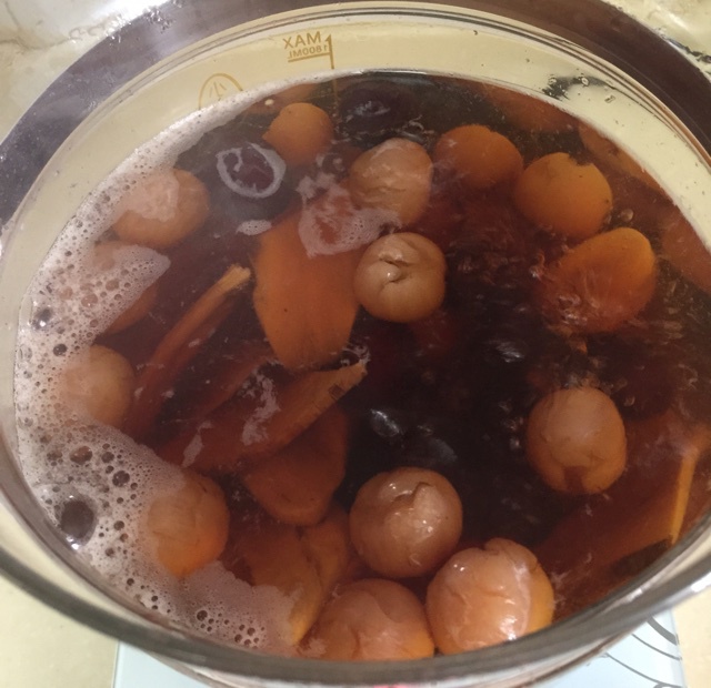 阿黄芪红枣桂圆茶