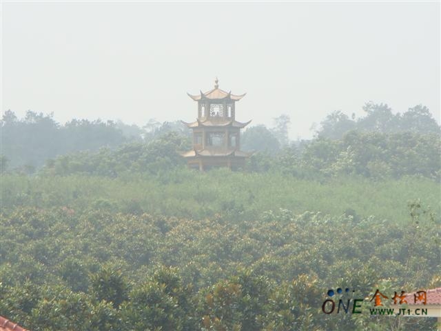 江南孔雀园醉翁亭可以休息下 江南孔雀园醉翁亭可以休息下