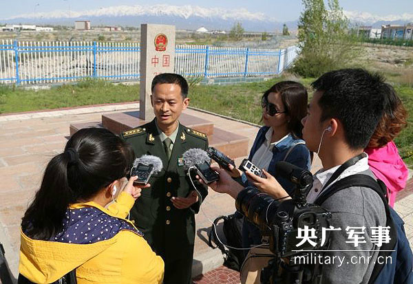 在中哈边境寻访抗战西北国际大通道 在中哈边境寻访抗战西北国际大通道