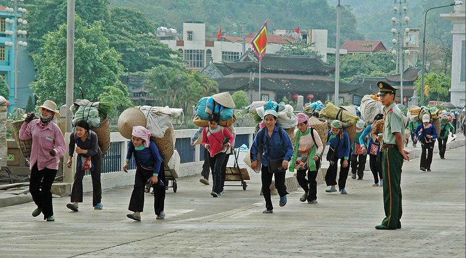 北边界在中国云南省河口镇 北边界在中国云南省河口镇