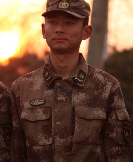 姜伟(《真正男子汉》杨根思连红十班班长) 姜伟(《真正男子汉》杨根思连红十班班长)