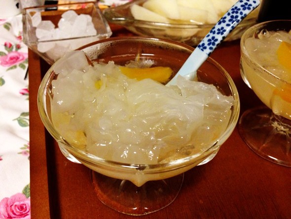 木瓜银耳炖燕窝 木瓜银耳炖燕窝