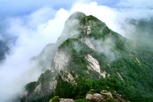 五朵山(河南省平顶山市汝州市五朵山风景区) 五朵山(河南省平顶山市汝州市五朵山风景区)