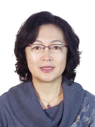 中国中药协会执行副会长 王瑛 中国中药协会执行副会长 王瑛