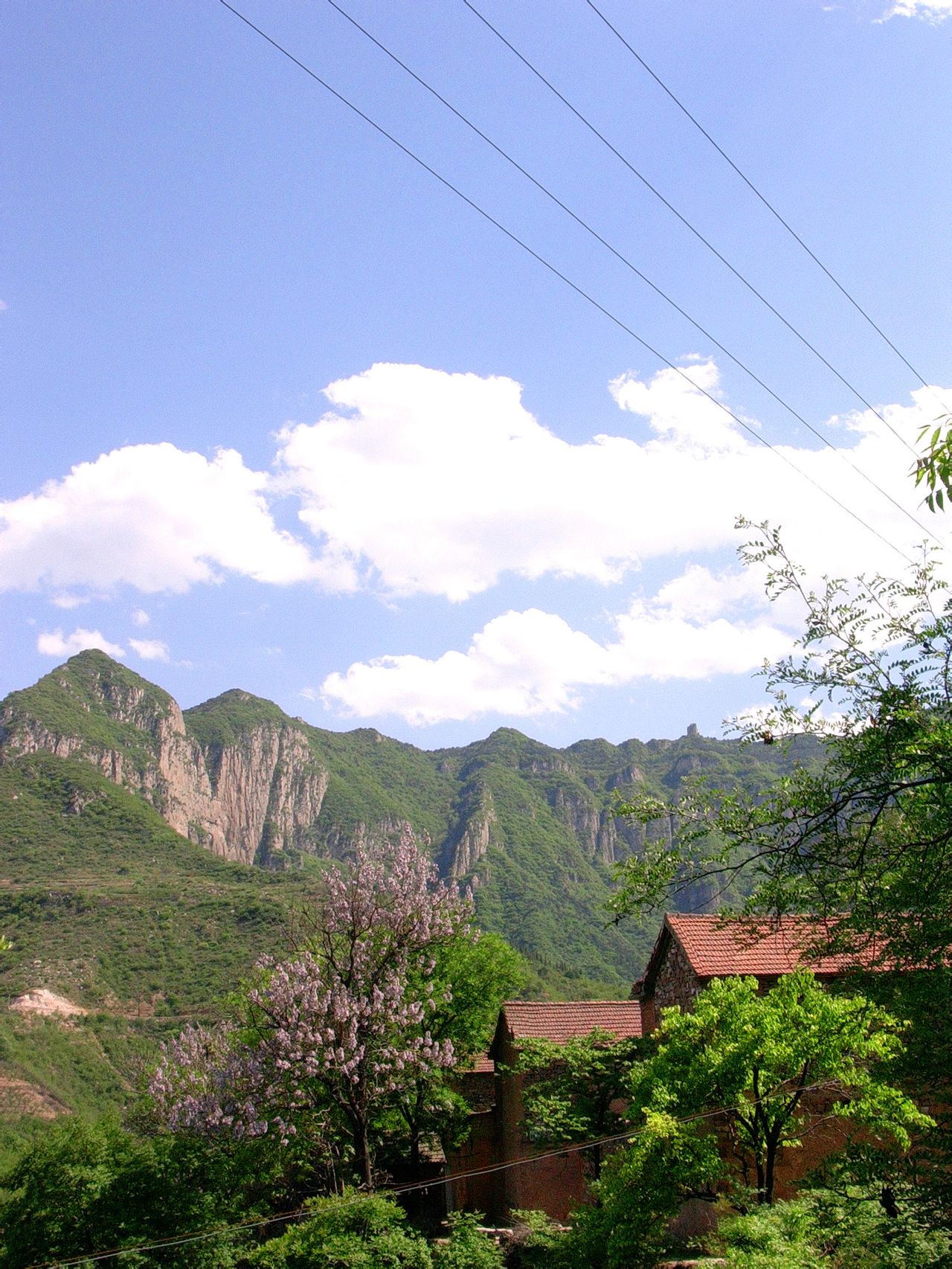 牛岭山杨家池度假村(岳) 牛岭山杨家池度假村(岳)
