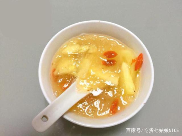 枸杞凤梨银耳汤 枸杞凤梨银耳汤