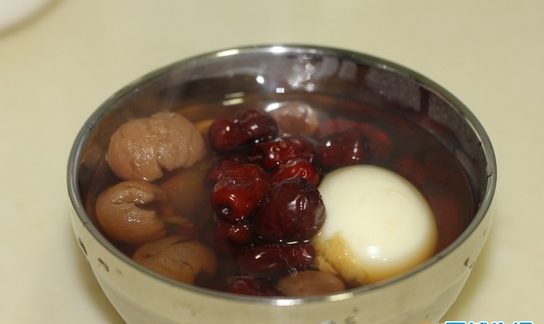 红枣桂圆鸡蛋汤