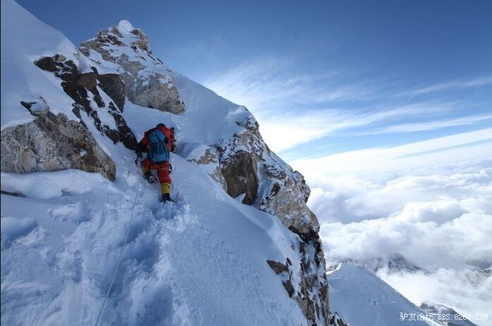 罗静(中国第一位成功登顶8463米马卡鲁女性登山家) 罗静(中国第一位成功登顶8463米马卡鲁女性登山家)