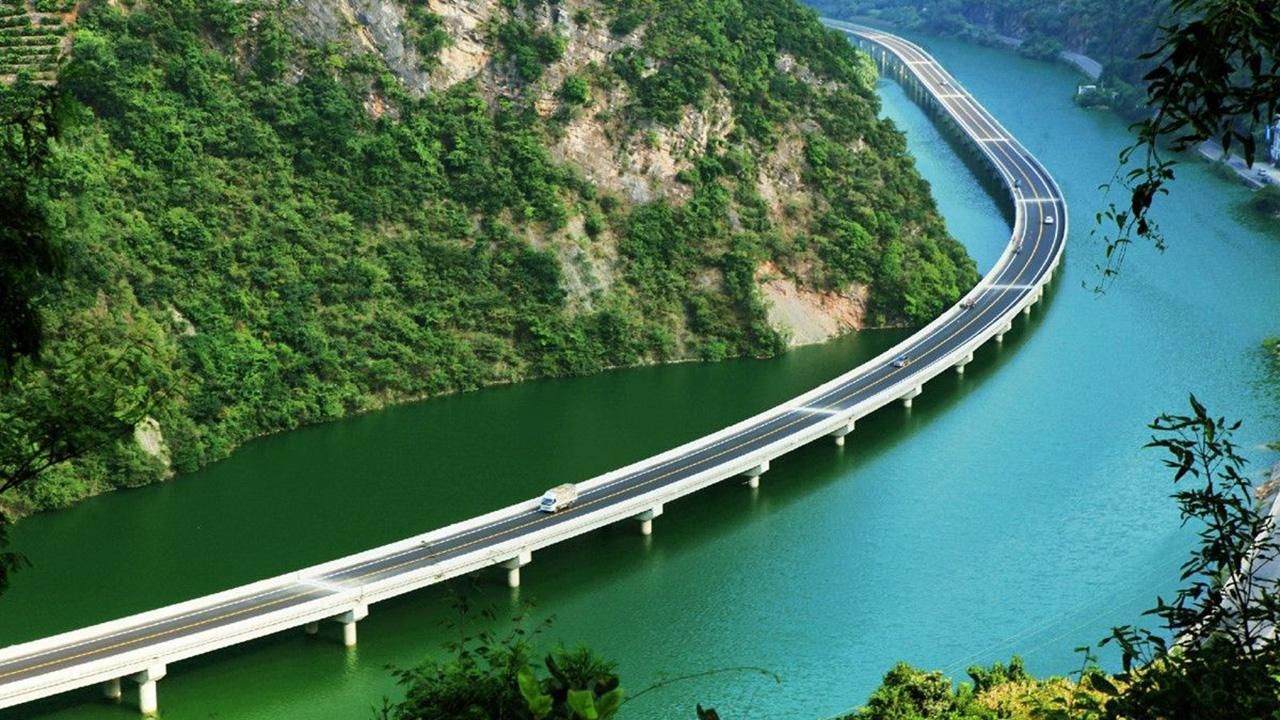 最美水上公路(永吴公路大湖池段) 最美水上公路(永吴公路大湖池段)