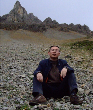 张石宝 张石宝