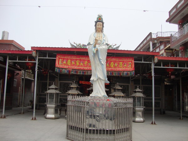 岸兜村(福建省晋江市陈埭镇下辖村) 岸兜村(福建省晋江市陈埭镇下辖村)