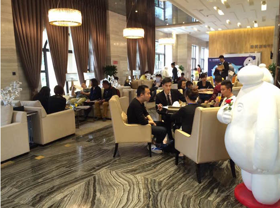 到访中国铁建北湖国际城的客户络绎不绝 到访中国铁建北湖国际城的客户络绎不绝