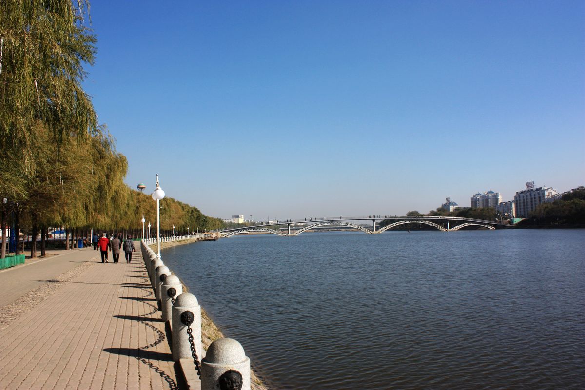 细河区 细河区